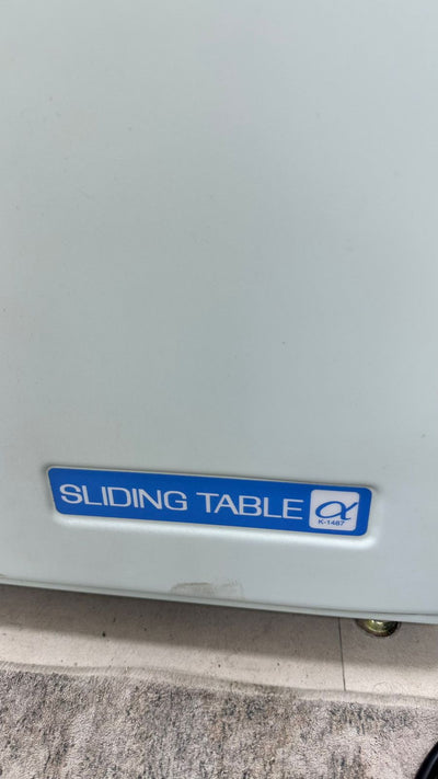 Carl zeiss slit lamp with sliding table