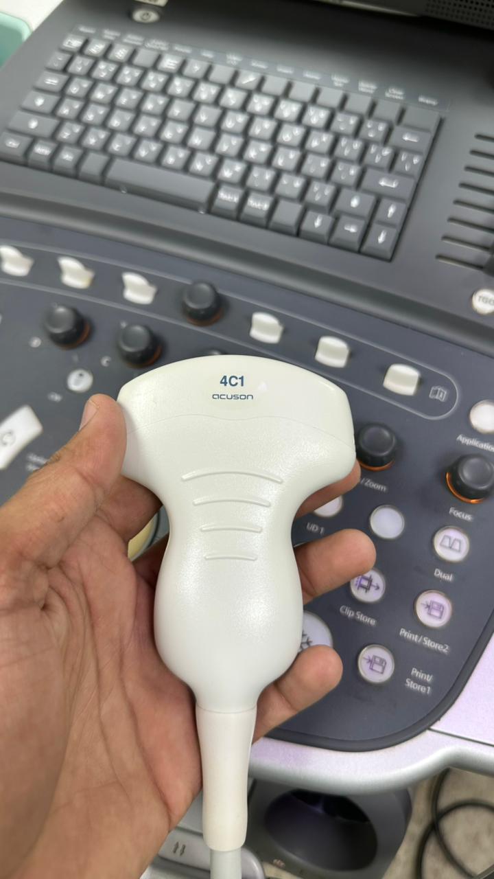 SIEMENS ACUSON X700 ULTRASOUND WITH LINEAR AND CONVEX PROBE