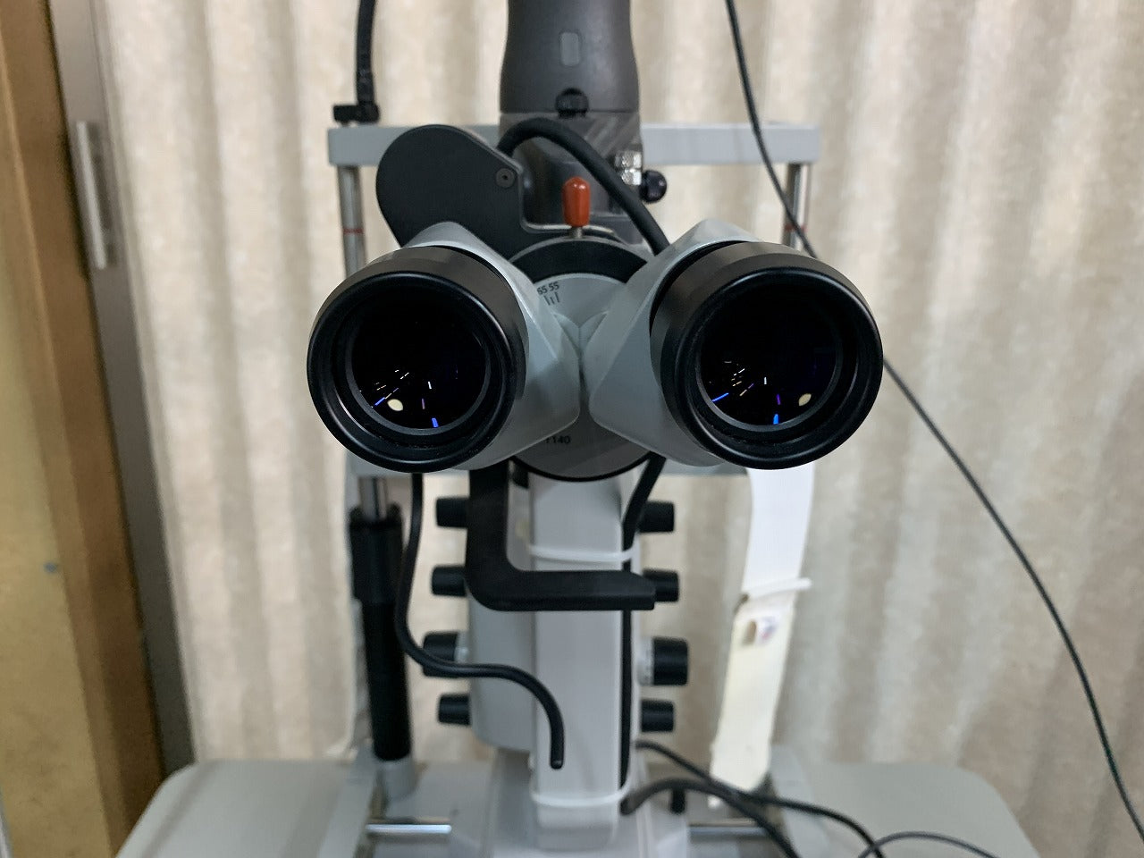 Novus Varia Slit lamp (SL-130) and Illumination Controller
